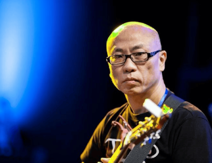 噩耗传来，他在上海去世